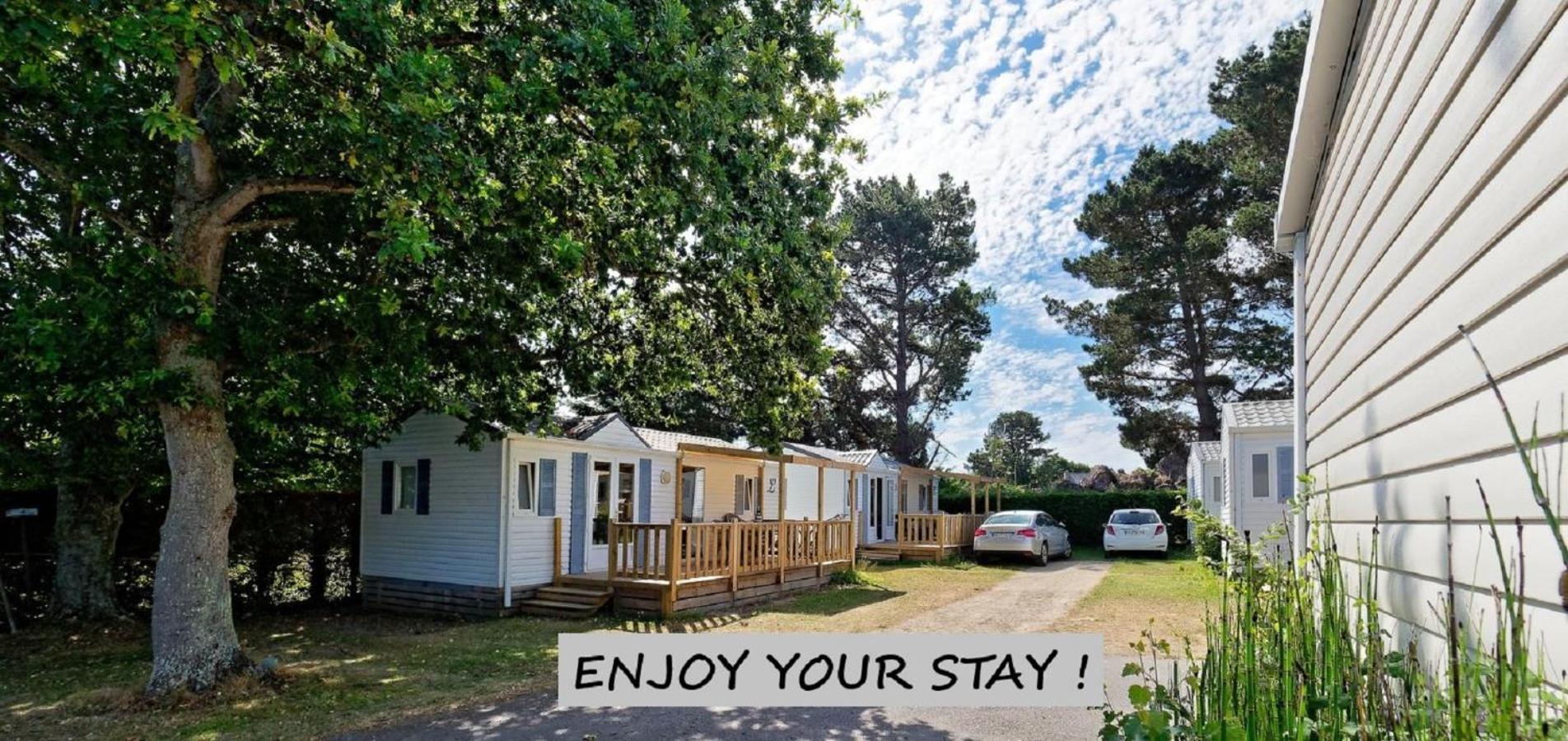 Camping La Touesse Сен-Люнер Екстериор снимка